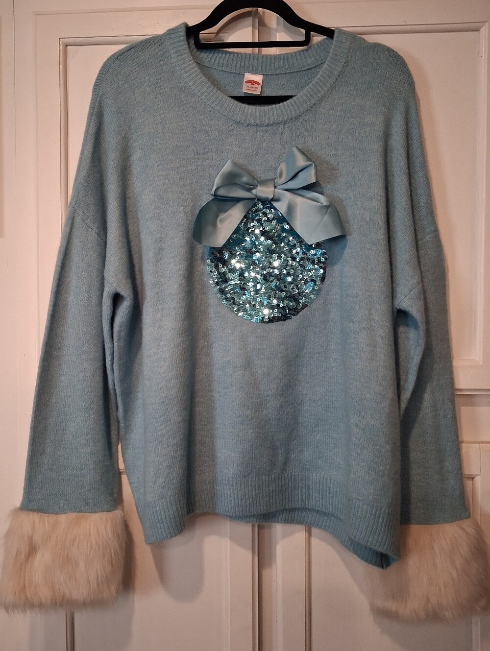 Light blue knit crewneck sweater, sequined bauble design, faux fur cuffs, XL